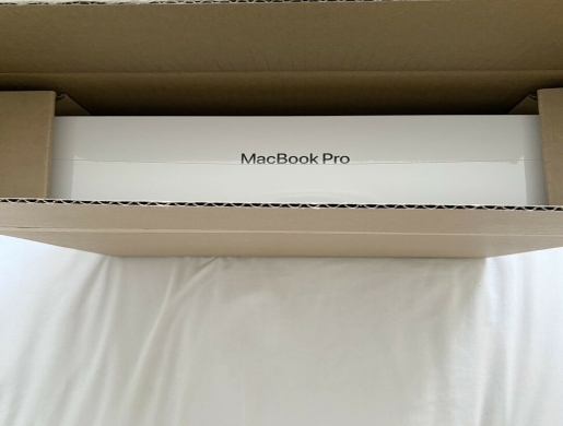  2020 Apple MacBook Pro, 13.3”, 16GB RAM, 512GB SSD Storage, Intel i5 , Bangassou - Centrafrique