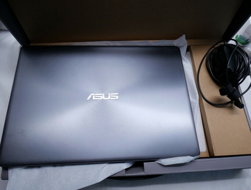   ASUS ZenBook 13 13.3in 512GB I5 8th Gen. 3.9GHz 8GB, Banjulunding -  The Gambia