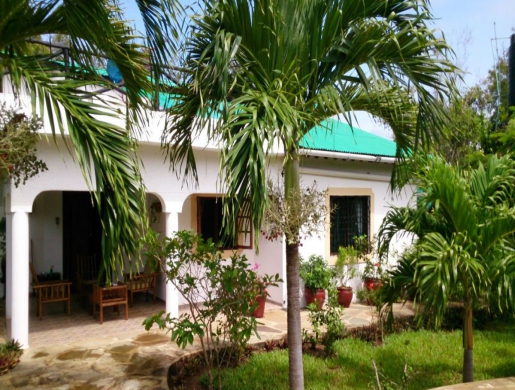 2 Bedroom fully furnished beach House, Watamu , Nairobi -  Kenya