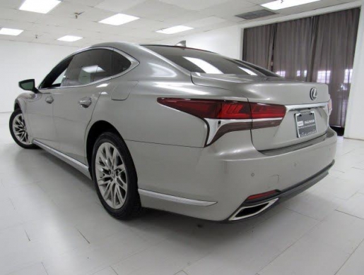 2018 Lexus LS 500 Atomic Silver, Brazzaville -  Congo