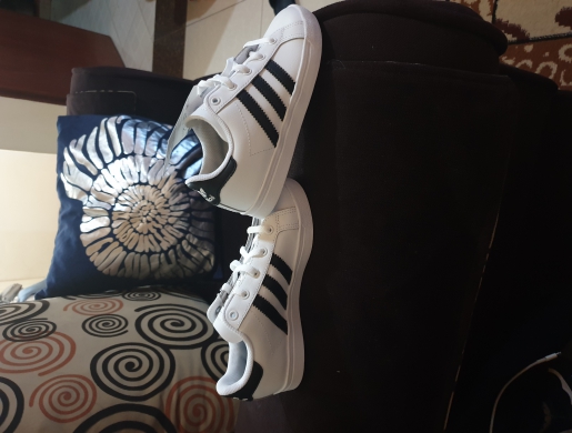 Adidas unisex shoe, Nairobi -  Kenya
