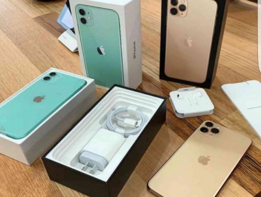 Apple iPhone 11 Pro Max 256GB $450 Whatsapp : +12674046526, Nairobi -  Kenya