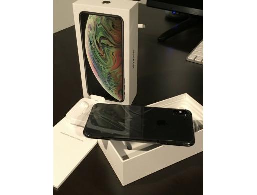 For Sale Original IPhone Xs Max,Samsung S10 Plus, Arusha - Tanzania