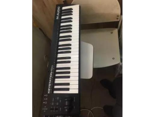 M-audio 49keys midi controller keyboard black, Kampala -  Uganda