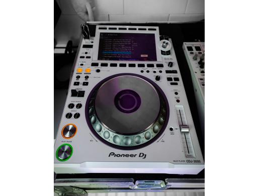 Pioneer CDJ-3000 Professional DJ Multi Player = 1400 EUR, Pioneer CDJ-2000NXS2 Multi Player = 1000 EURO, Centurion -  South Africa