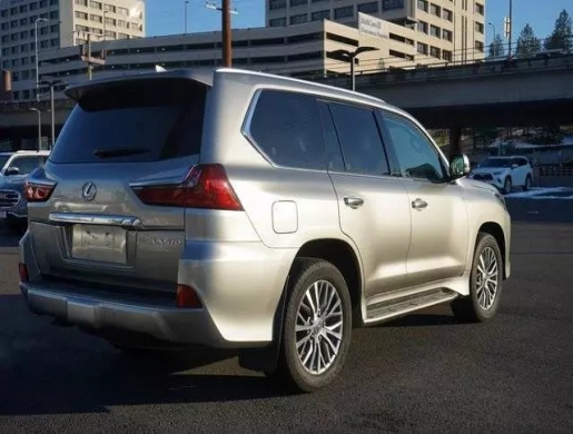 Selling my 2021 lexus lx 570 gcc gulf specs, Luanda -  Angola