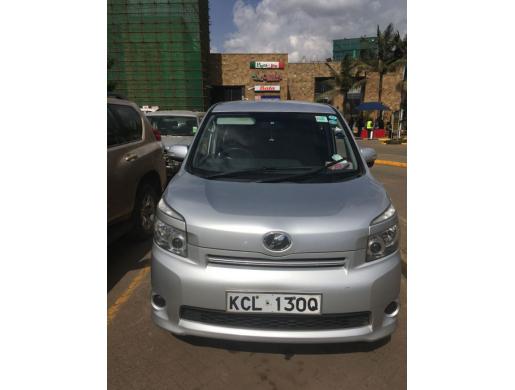 Selling my very nice toyota voxy, Nairobi -  Kenya