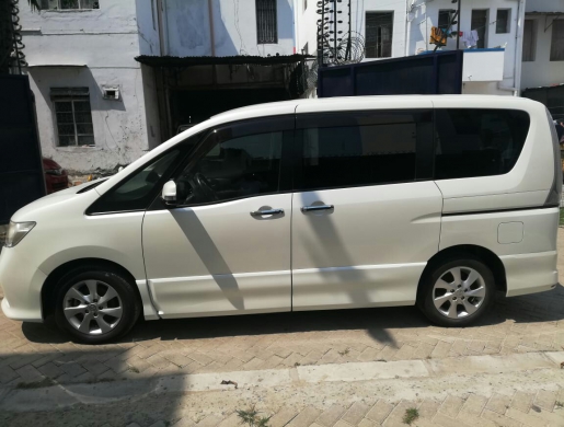 Very Clean vomfortable 7 seater van for hire 5k a day, Nairobi -  Kenya