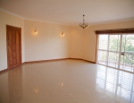 3 Bedroom Spacious 2 ensuite in an accesible location in Westlands.tion